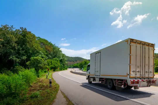 Modificaciones al reglamento de Tránsito CDMX impacta transporte de sustancias peligrosas