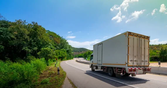 Modificaciones al reglamento de Tránsito CDMX impacta transporte de sustancias peligrosas