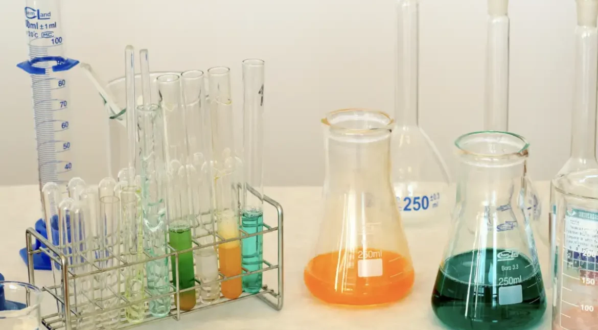 Talleres de la Aniq fortalecen el cumplimiento del reporte ambiental en México