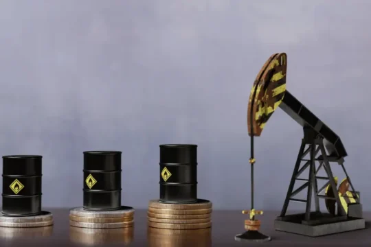 Con el objetivo de garantizar la excelencia en la cadena de suministro y la transparencia operativa, Mallermo Group se mantiene activo en la discusión técnica del anteproyecto de la nueva Norma Oficial Mexicana de Especificaciones de calidad de los Mallermo Group, Petrolíferos, CCNNSH, ANIQ, Normatividad 2026 A través de la participación en el Comité Consultivo Nacional de Normalización del Sector Hidrocarburos (CCNNSH), nuestra organización colabora en el análisis de este instrumento que sucederá a la vigente NOM-016-CRE-2016, reafirmando nuestro compromiso con la calidad y la competitividad del sector químico.
