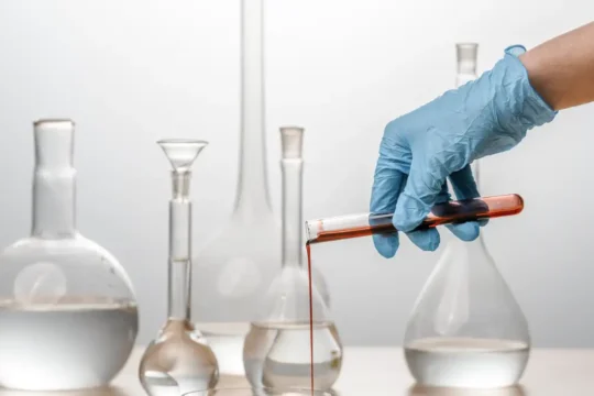 Colaboración y cumplimiento: PROFEPA y ANIQ fortalecen la agenda regulatoria y logística de la industria química